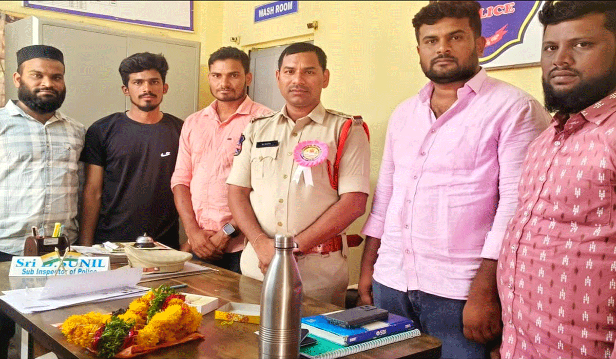 Kotagiri | కోటగిరి ఎస్సై సునీల్ కు బీఆర్ఎస్ నాయకులచే సన్మానం