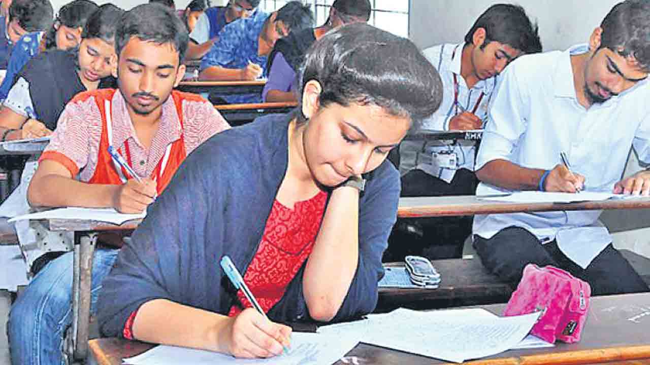 Engineering Colleges | వామ్మో సీఎస్‌ఈ సీటుకు 18 లక్షలా?.. నోటిఫికేషన్‌ రాకముందే ఊపందుకున్న మేనేజ్‌మెంట్‌ కోటా అడ్మిషన్లు