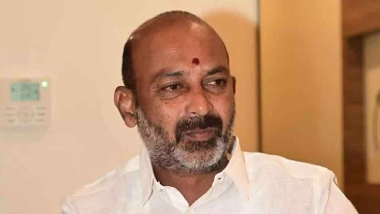 మావోయిస్టులు ఆయుధం వీడితేనే చర్చలు