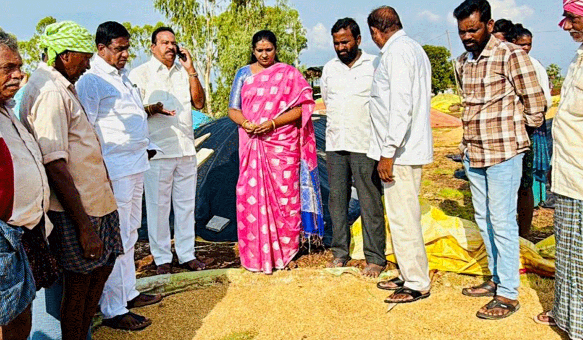 Kalvakuntla Vidyasagar Rao | కల్లాలోకి రైతుల కష్టం చూసి వచ్చాం.. రాజకీయం చేయడానికి రాలే.. బీఆర్ఎస్ జిల్లా అధ్యక్షుడు కల్వకుంట్ల విద్యాసాగర్ రావు