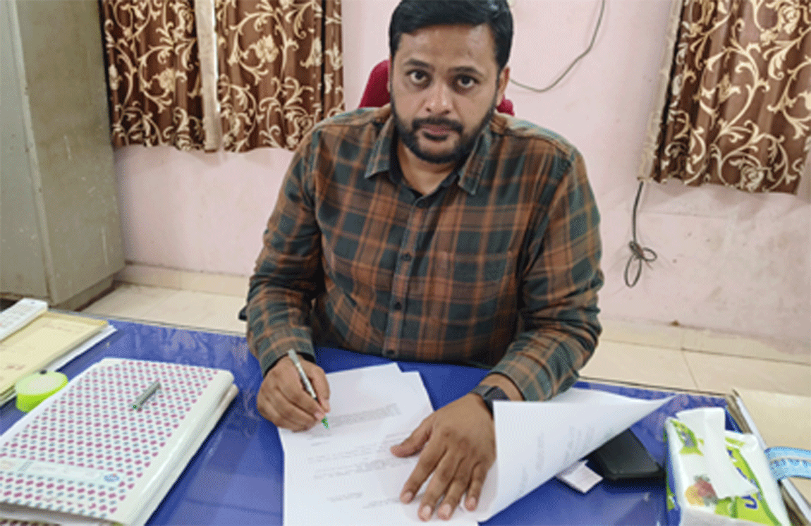 Take charge | సుల్తానాబాద్ తహసీల్దార్ గా బషీరుద్దీన్  బాధ్యతల స్వీకరణ