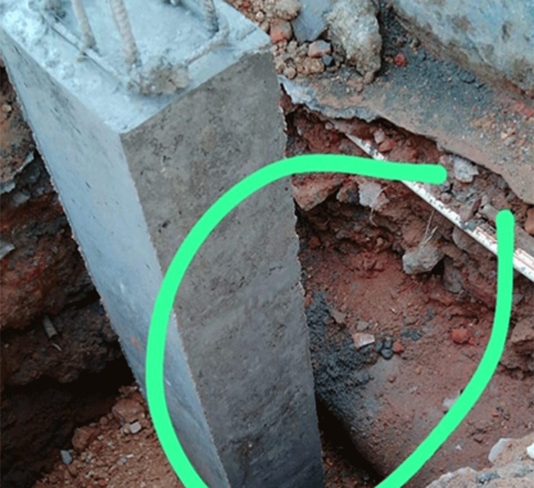 Illegal construction | కాలువపై అక్రమ నిర్మాణం.. బల్దియా కమిషనర్ కు బస్తీ ప్రజల ఫిర్యాదు