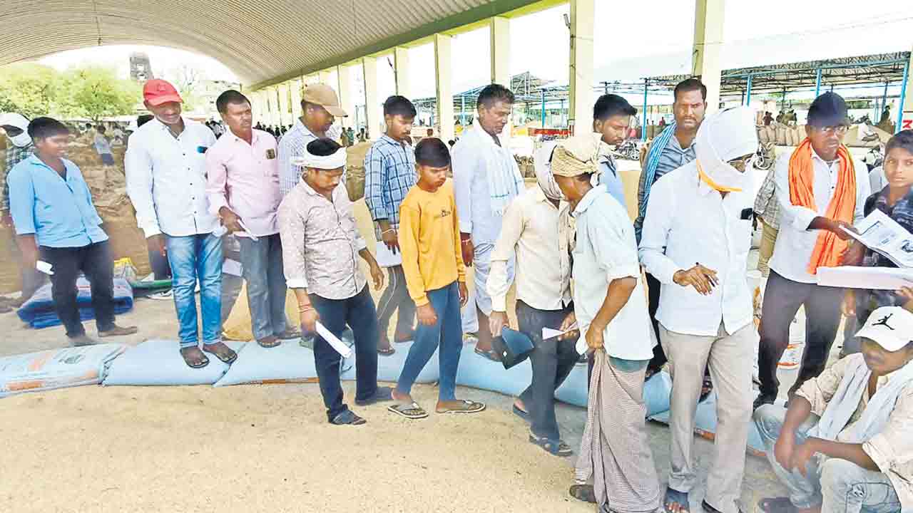 జొన్నలు కొనేదెప్పుడో?