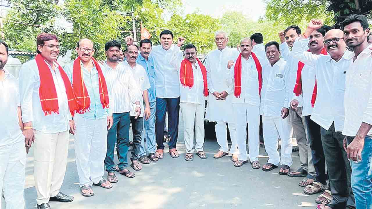 కార్మికుల పక్షపాతి కేసీఆర్‌