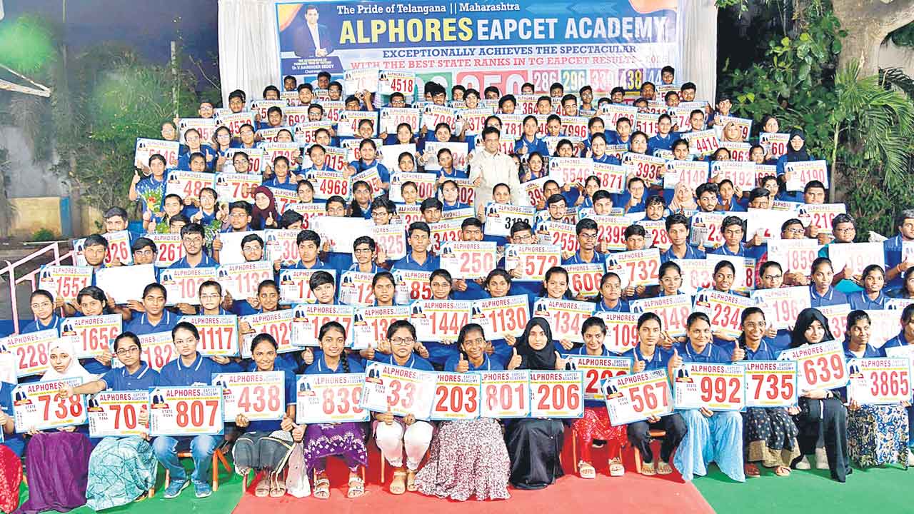 ఎప్‌సెట్‌లో అల్ఫోర్స్‌ విద్యార్థుల ప్రతిభ