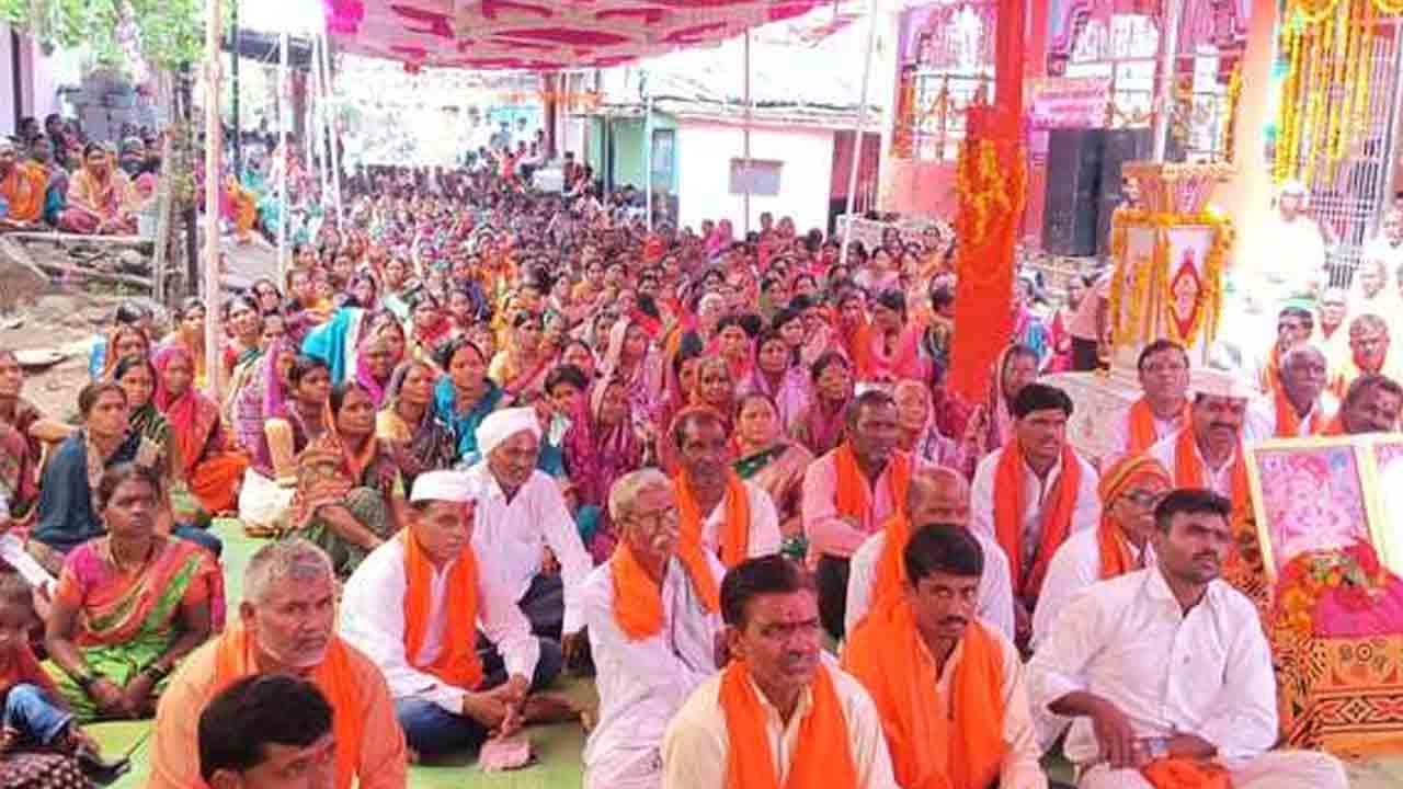 Indravelli | ఇంద్రవెల్లిలో వైభవంగా అంజనేయస్వామి విగ్రహ ప్రతిష్టాపన