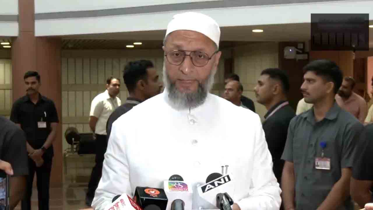 Asaduddin Owaisi | పాకిస్థాన్‌ను గ్రే లిస్టులో పెట్టాలి.. ఆల్‌పార్టీ మీట్‌ అనంతరం అసదుద్దీన్‌