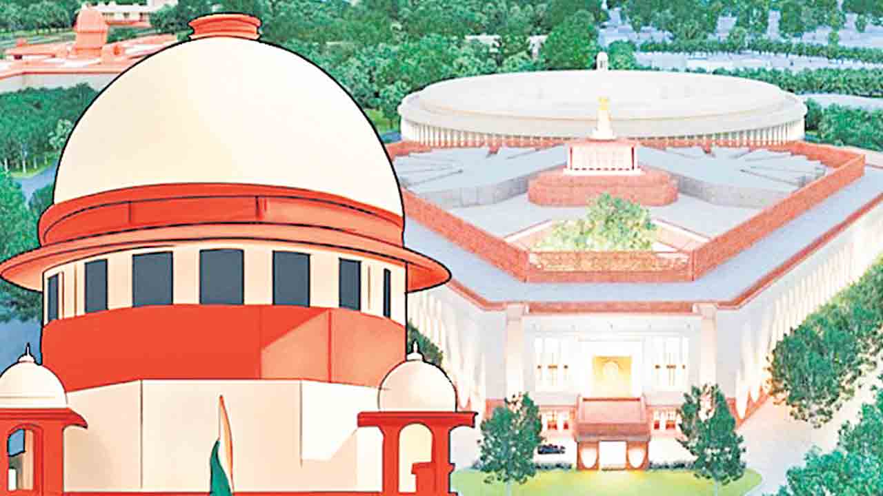 రాష్ట్రపతి, గవర్నర్ చక్రవర్తులా?