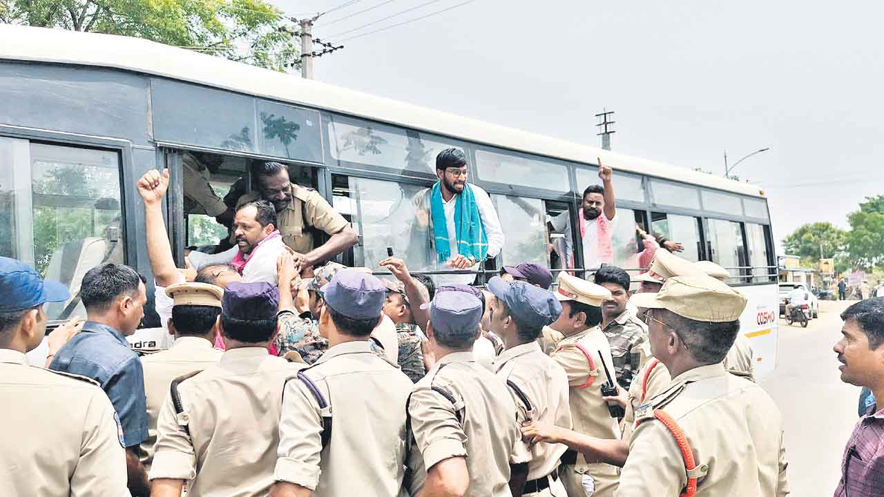 రైతులను ఇబ్బంది పెడితే ఊరుకోం