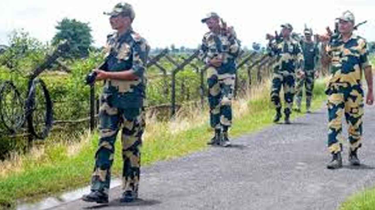 BSF Jawan Kidnapped | బీఎస్‌ఎఫ్‌ జవాన్‌ను కిడ్నాప్‌ చేసిన బంగ్లాదేశీయులు.. ఆ తర్వాత   విడుదల