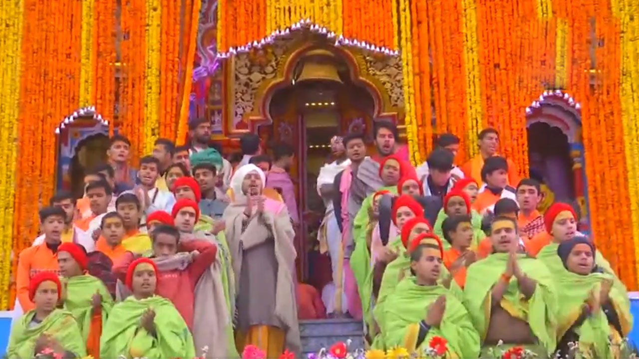 Badrinath | చార్‌ధామ్‌ యాత్ర.. తెరచుకున్న బద్రీనాథ్‌ ఆలయం