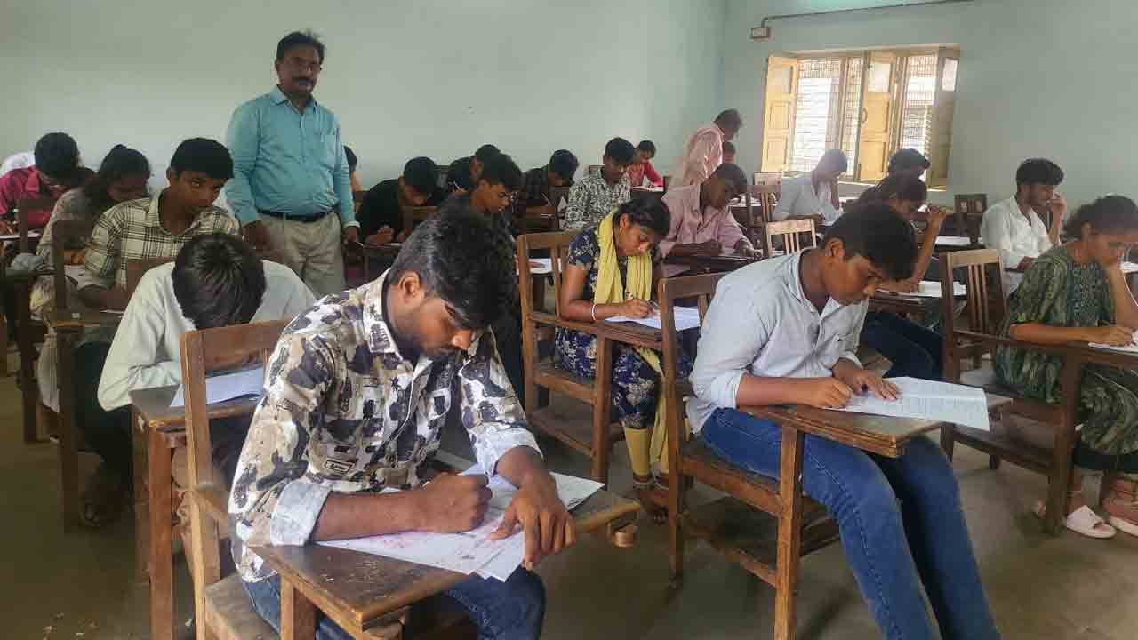 ప్రశాంతంగా పాలిసెట్