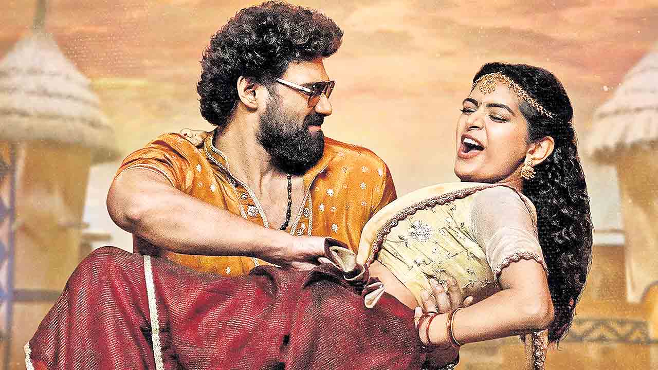 నా చీరకట్టు మీద వీణమెట్టువైతవా..
