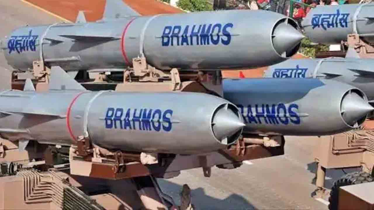 BrahMos missiles | లక్నో యూనిట్‌లో.. ఏడాదికి వంద బ్రహ్మోస్ క్షిపణులు ఉత్పత్తి