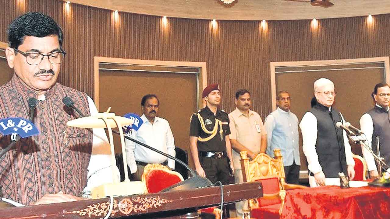 ప్రధాన సమాచార కమిషనర్‌గా చంద్రశేఖర్‌రెడ్డి బాధ్యతల స్వీకరణ