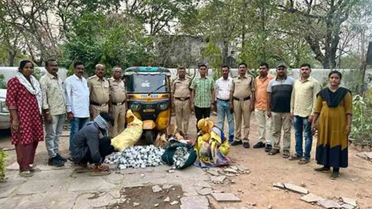 Liquor Seize | మహారాష్ట్ర నుంచి అక్రమంగా తరలిస్తున్న దేశీదారు స్వాధీనం