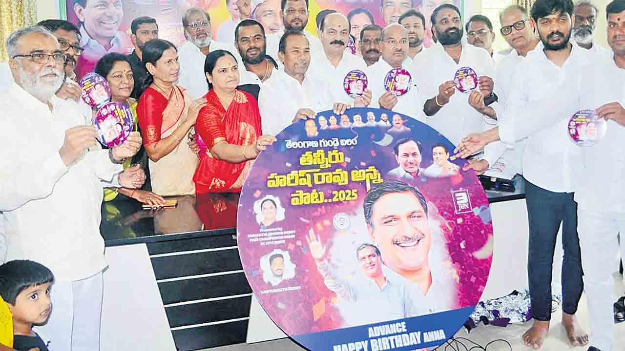 మాట తప్పడు.. మడమ తిప్పడు