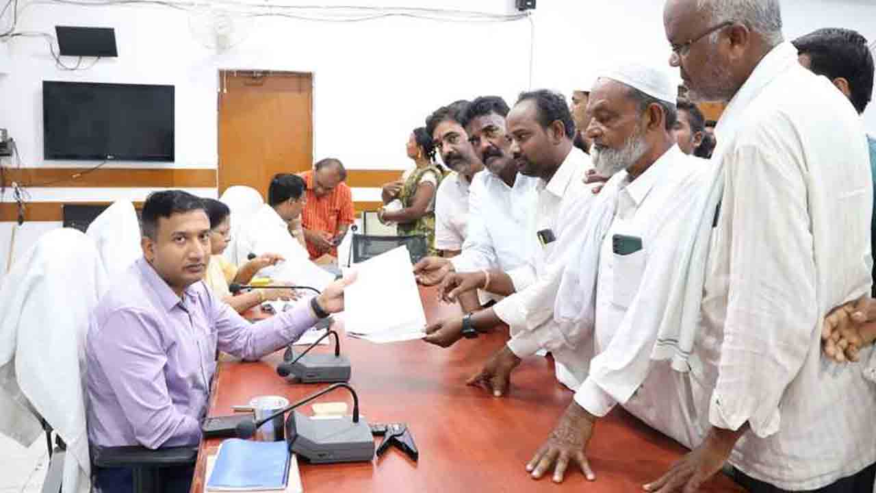 Collector Rajarshi Shah | ప్రజావాణిలో వచ్చిన వినతుల పరిష్కారానికి చర్యలు తీసుకోవాలి : కలెక్టర్ రాజర్షి షా