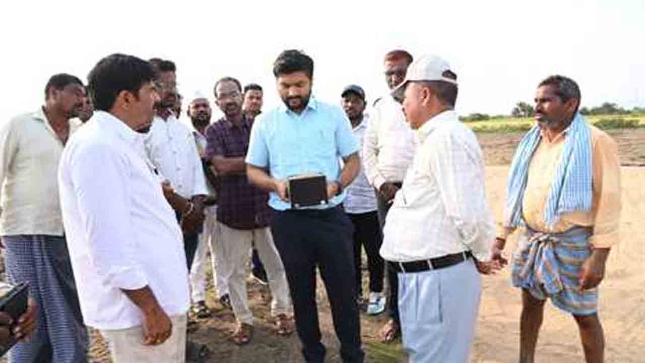 Collector Venkatesh Dotre | వరి ధాన్యం కొనుగోలు ప్రక్రియ వేగవంతం చేయాలి : కలెక్టర్ వెంకటేష్ దోత్రే