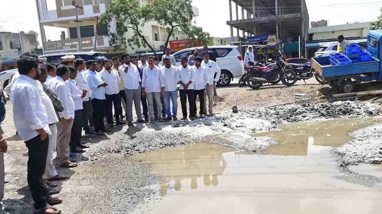 Colony Visit Mla Anil