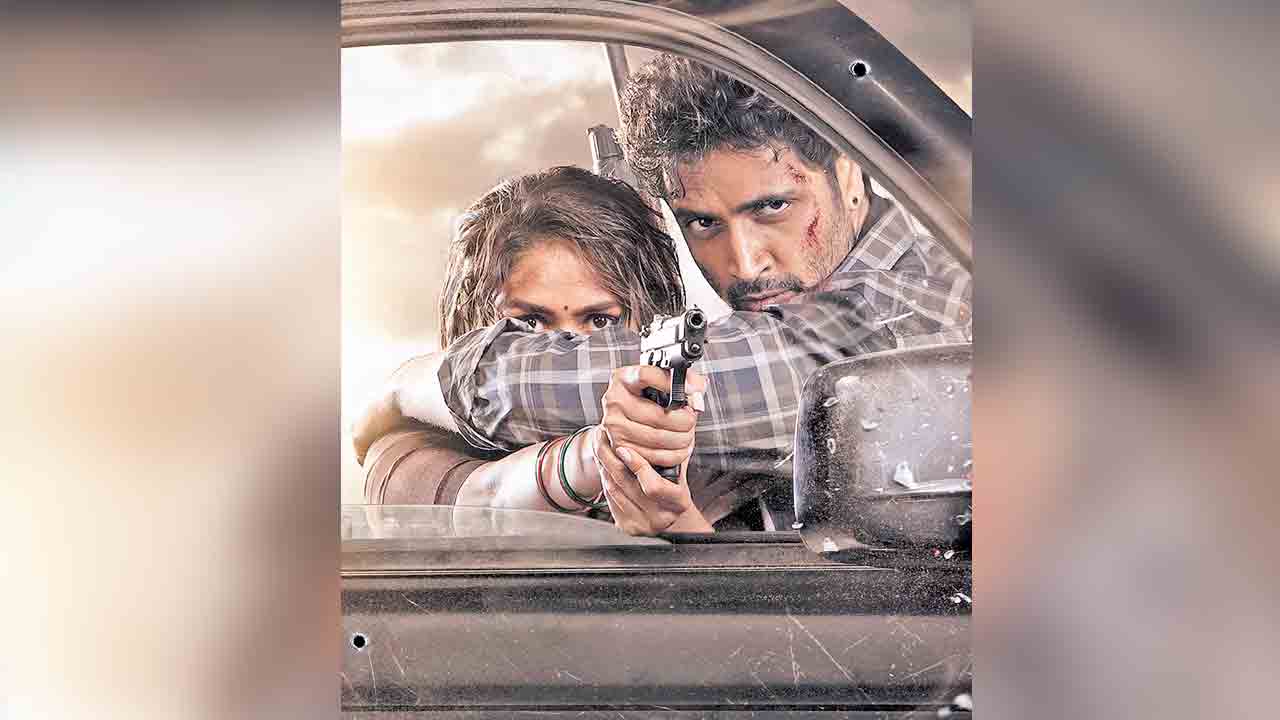 ప్రతీకార కథతో ‘డెకాయిట్‌’