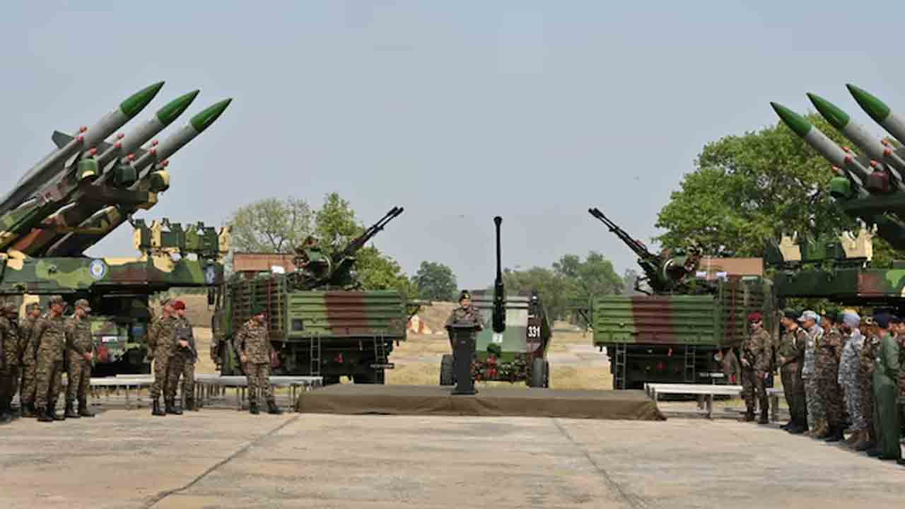 Defence Budget | రక్షణ రంగ బలోపేతంపై కేంద్రం ఫోకస్‌.. డిఫెన్స్‌కు బడ్జెట్‌లో మరో రూ.50వేల కోట్లు పెంపు..!