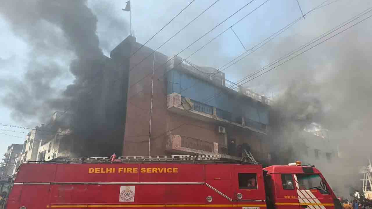 Fire accident | దేశ రాజధాని ఢిల్లీలో రెండు వేర్వేరు అగ్ని ప్రమాదాలు
