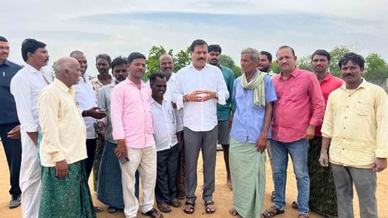 Former MLA Beeram | ఒక్కో బస్తాకు 11 కిలోల తరుగుపై మాజీ ఎమ్మెల్యే బీరం ఆగ్రహం