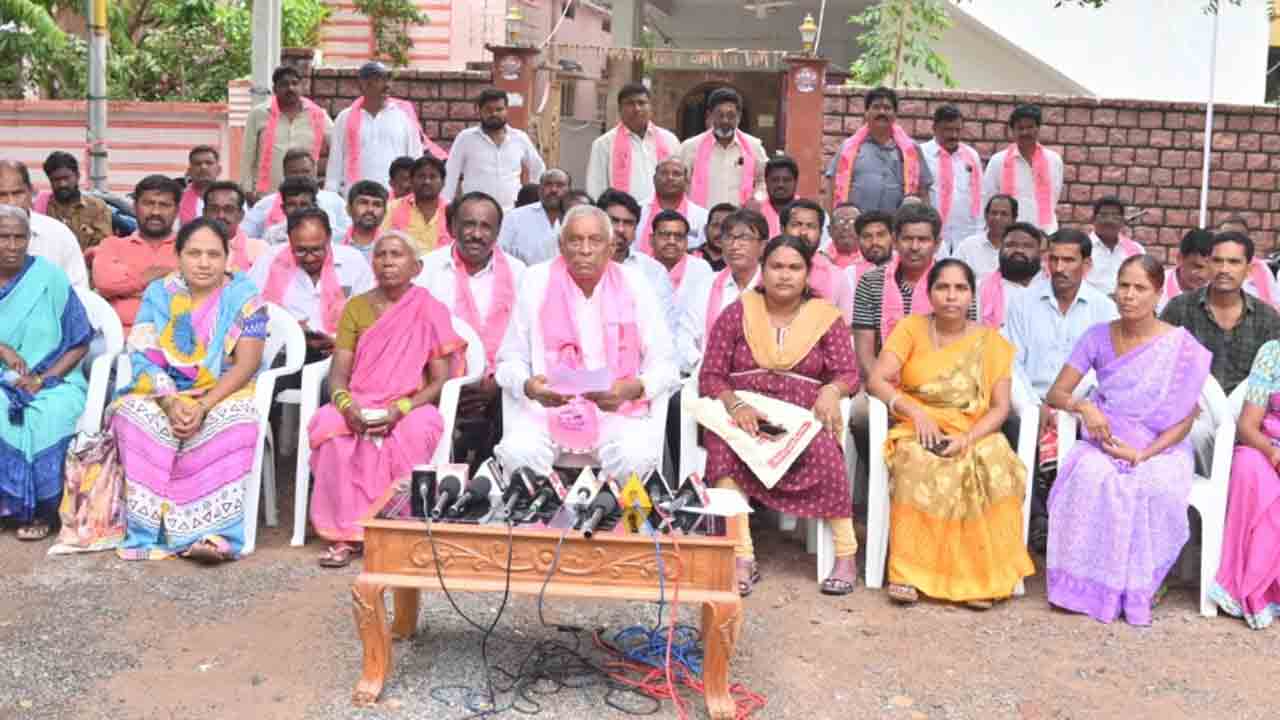 ఎమ్మెల్యే ప్రేమ్ సాగర్ రావు దళితులను మోసం చేస్తున్నడు : మాజీ ఎమ్మెల్యే దివాకర్‌ రావు