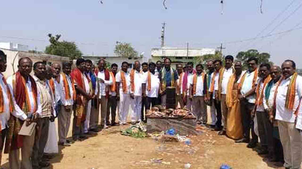 Former Mla Laxmareddy