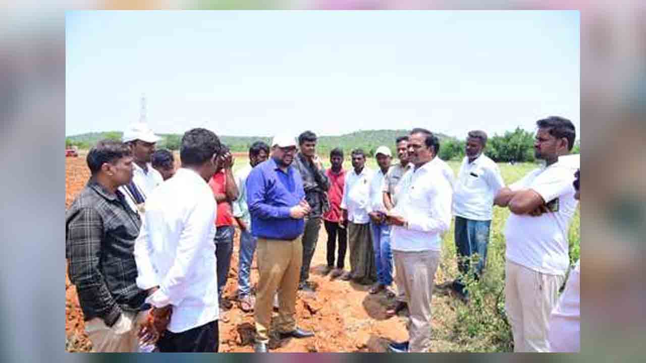 Collector Badawat Santosh | ఇందిరా సౌర గిరి జల వికాస పథకం ప్రారంభోత్సవానికి ముమ్మరంగా ఏర్పాట్లు : కలెక్టర్ బాదావత్ సంతోష్