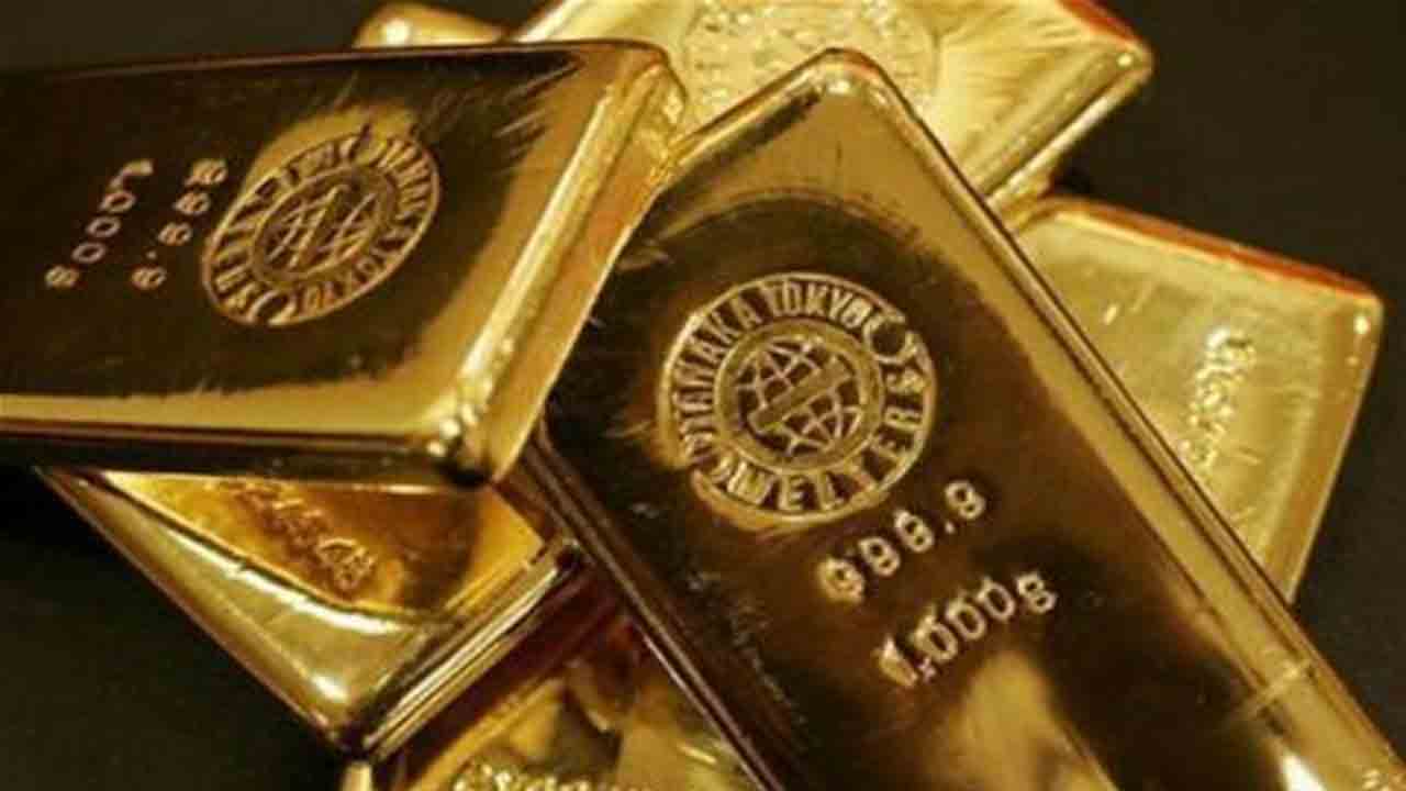 Gold biscuits | రూ.1.10 కోట్ల విలువైన 10 బంగారు బిస్కెట్‌లు సీజ్‌.. ఇద్దరు అరెస్ట్‌