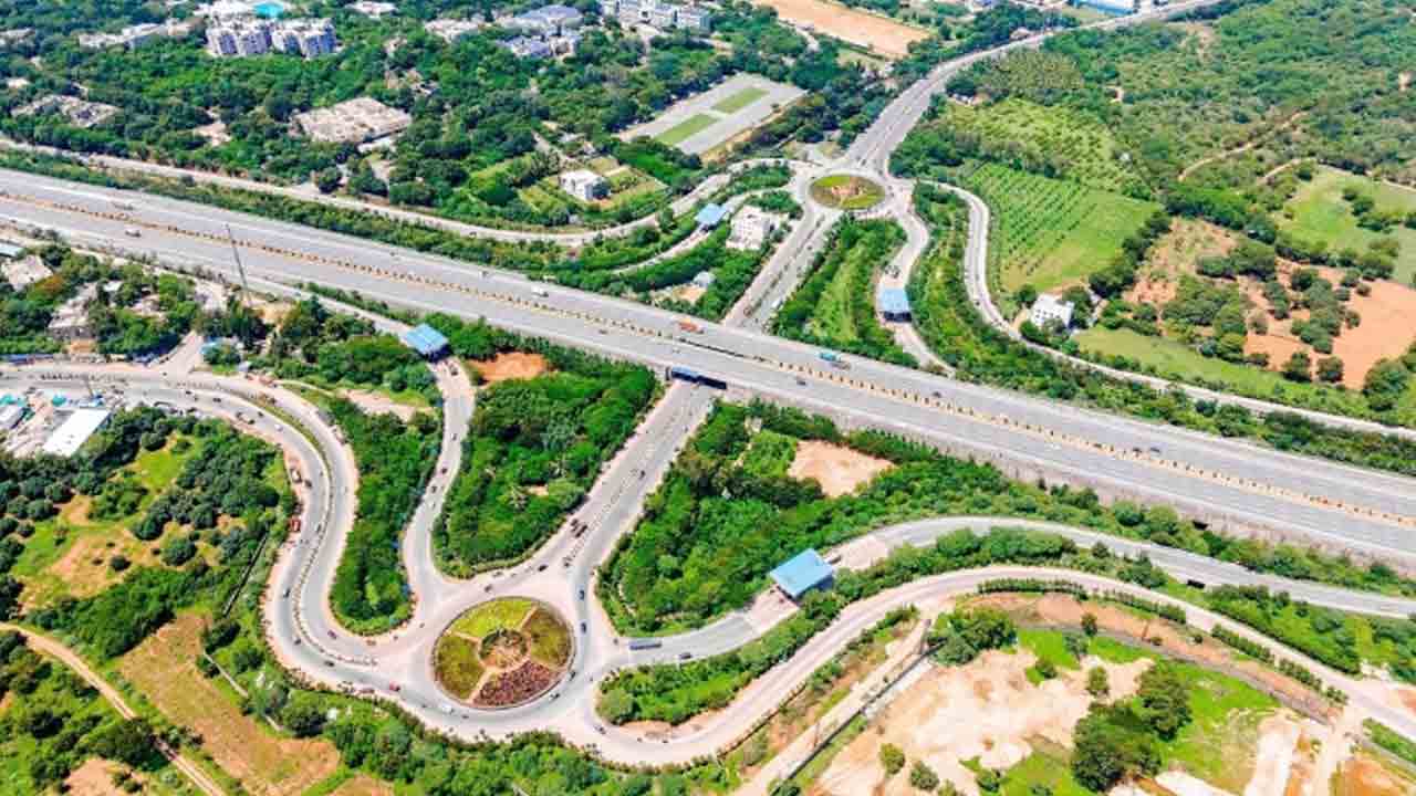 గ్రీన్‌ఫీల్డ్‌ రేడియల్‌ రోడ్డు మాకొద్దు.. అధికారులపై గ్రీన్‌ఫీల్డ్‌ రేడియల్‌ రోడ్డు భూబాధితుల ఆగ్రహం