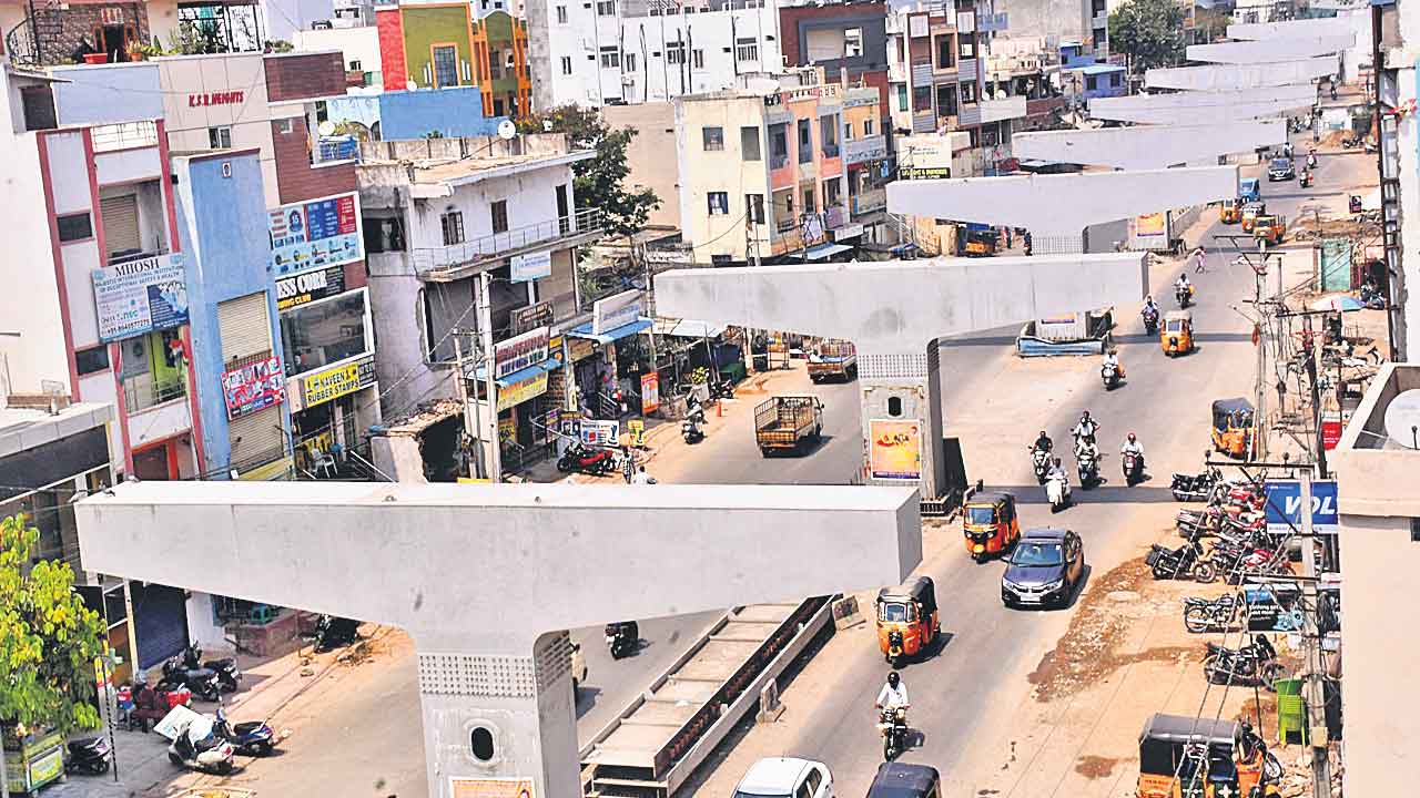 నిధుల్లేక.. చేతులెత్తేశారు