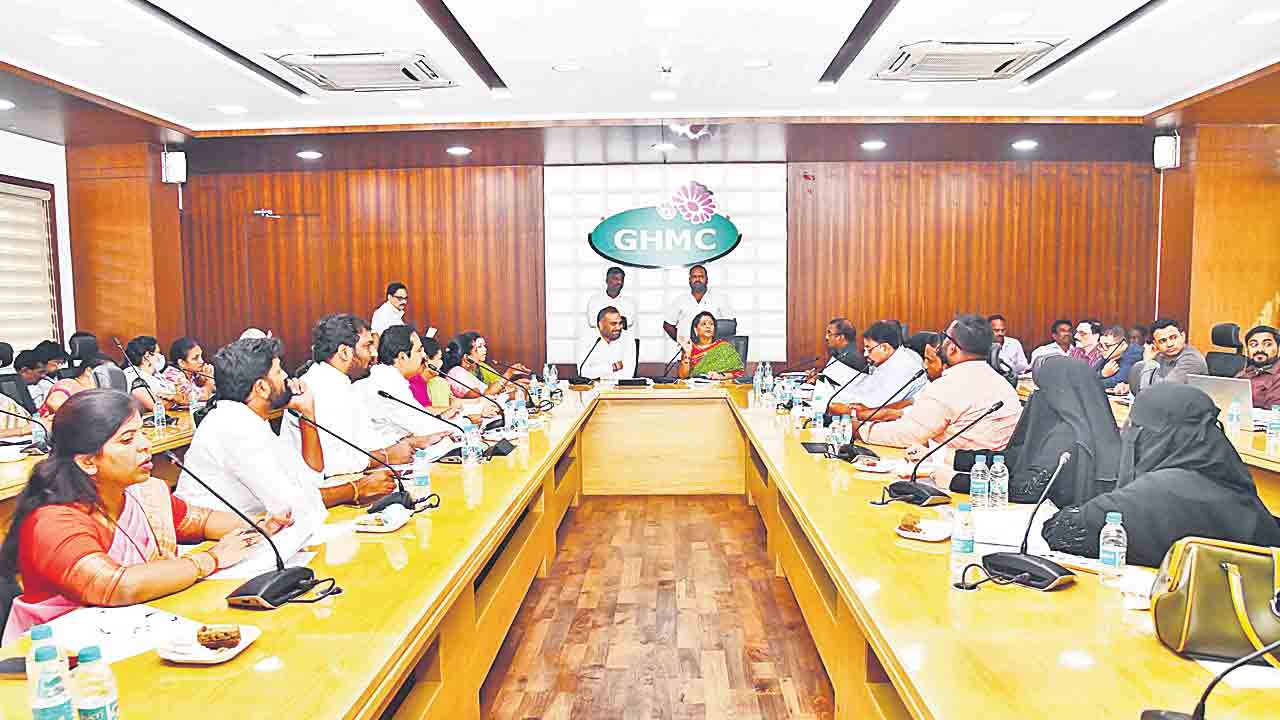 GHMC | చెరువుల పరిరక్షణలో చిత్తశుద్ధి ఏదీ?.. ఏసీ గదుల్లో కూర్చొని అన్ని బాగున్నాయని రిపోర్టులు ఇవ్వడం కాదు