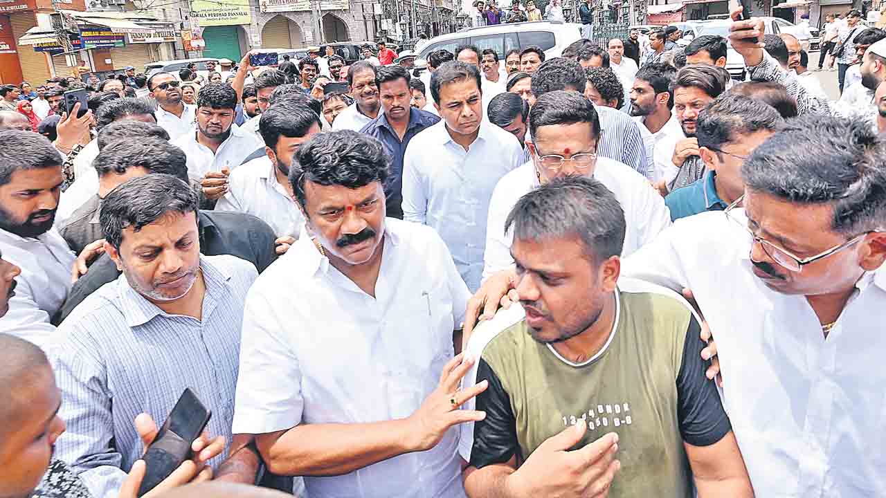 Gulzar House Incident | మంటలు ఆర్పడంలో ఆలస్యమైందా?.. పొగతోనే భారీ ప్రాణ నష్టం జరిగిందా?