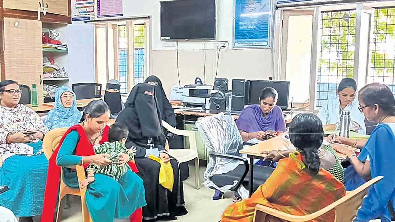 KCR | అతివలకు అండగా.. మహిళల ఆరోగ్యానికి కేసీఆర్‌ పెద్దపీట