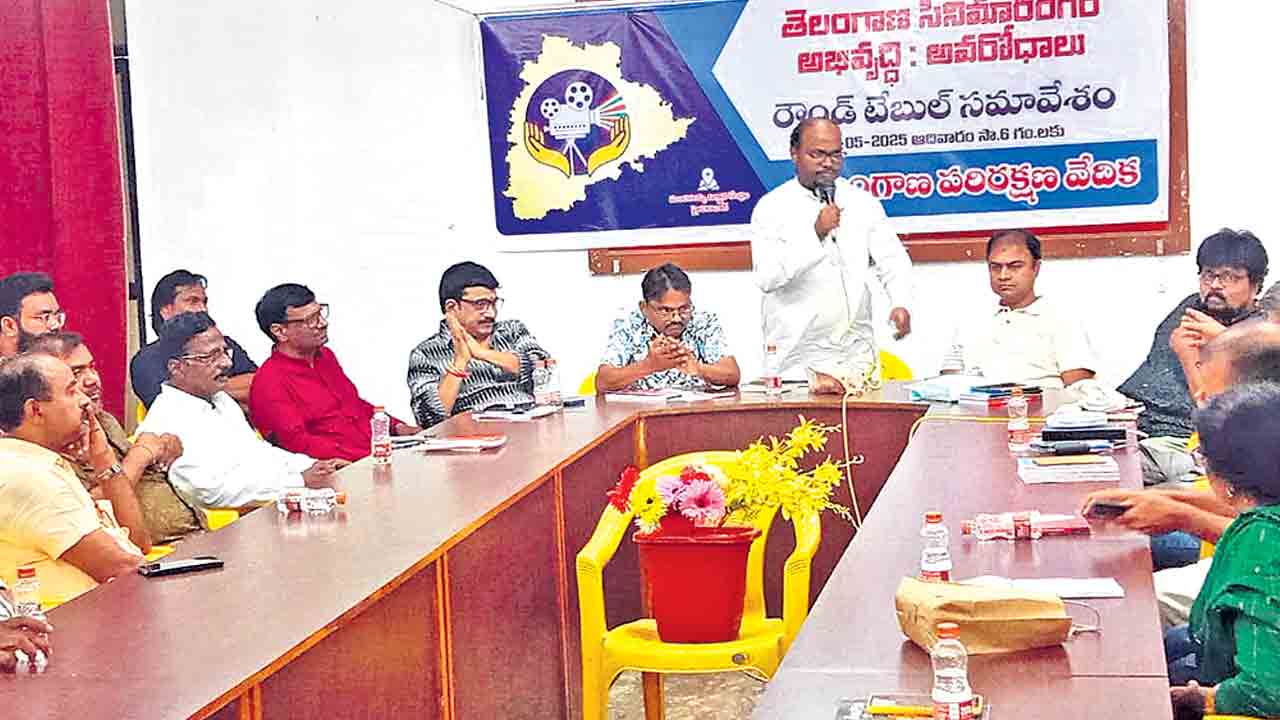 తెలంగాణ సినిమా పాలసీని ప్రకటించాలి
