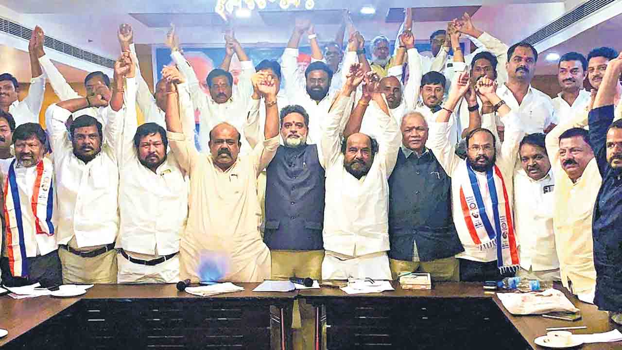 నమ్మక ద్రోహం కాంగ్రెస్‌ నైజం