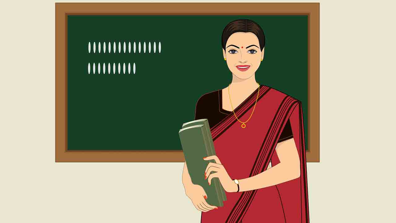 లెక్చరర్ల కొరత.. తగ్గుతున్న ఉత్తీర్ణత