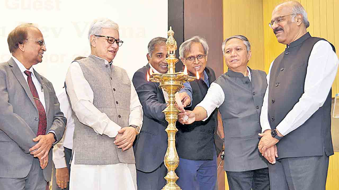 దేశాభివృద్ధిలో సాంకేతిక రంగం కీలకం