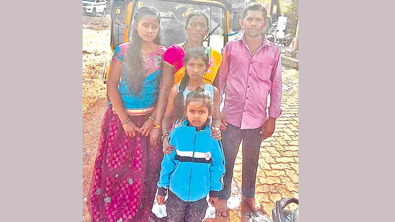 కుటుంబ కలహాలు.. చెరువులో దూకి ఆత్మహత్యాయత్నం