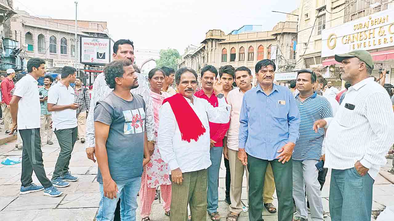 సర్కార్‌ నిర్లక్ష్యంతోనే అగ్నిప్రమాదం