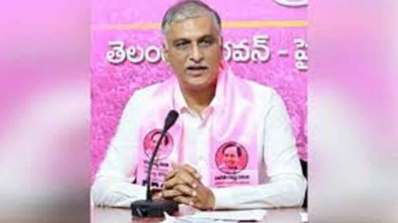 Harish Rao | బీర్లను, బార్లను నమ్ముకొని పాలన కొనసాగిస్తారా? మద్యం ధరల పెంపుపై హరీశ్రావు ఫైర్
