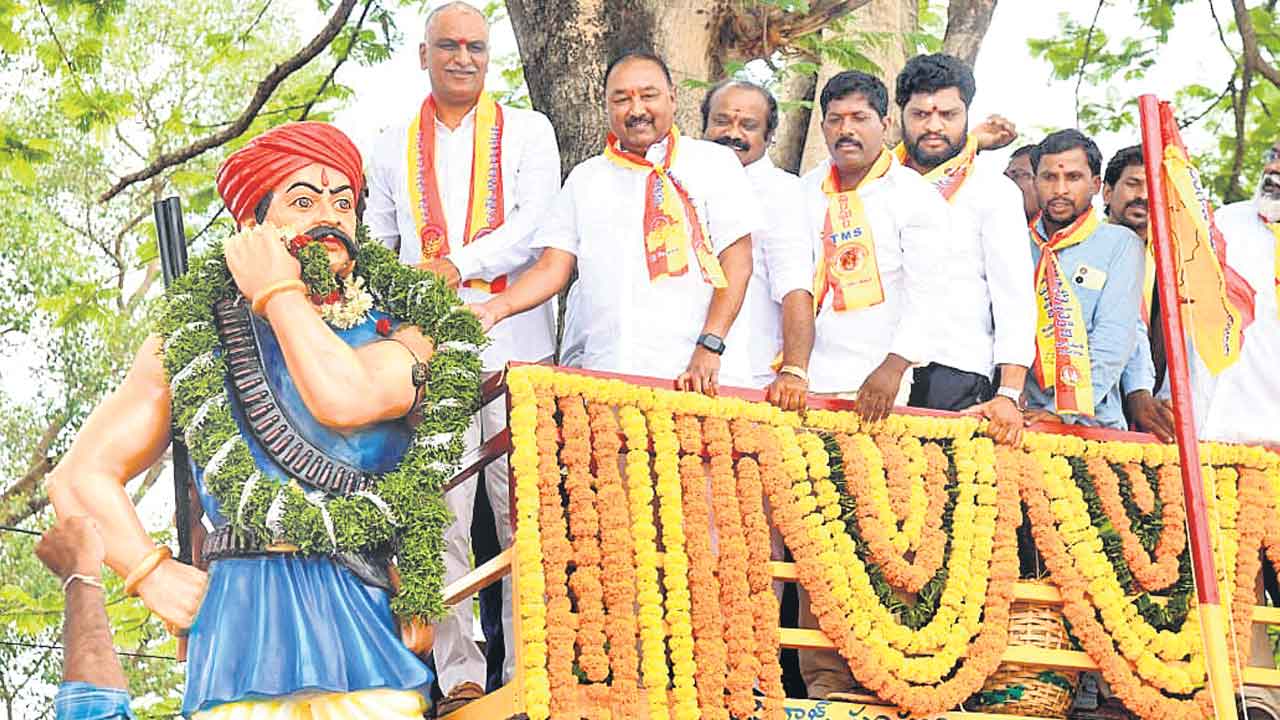 కమీషన్లు కొట్టెయ్‌.. కప్పం కట్టెయ్‌