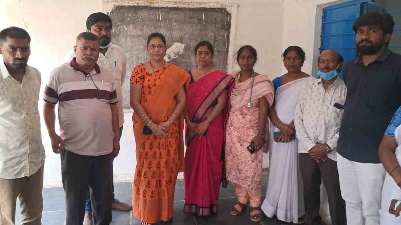 Hyper Tension Screening | 30 ఏళ్లు పైబడిన వారికి హైపర్‌ టెన్షన్‌ స్క్రీనింగ్ : డీఎంహెచ్‌వో గాయత్రీ దేవి