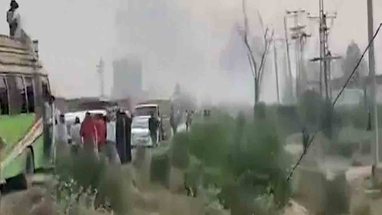 India-Pak | పాక్‌కు గట్టి షాక్‌.. లాహోర్‌లోని ఎయిర్‌ డిఫెన్స్‌ సిస్టమ్‌ను ధ్వంసం చేసిన భారత్‌