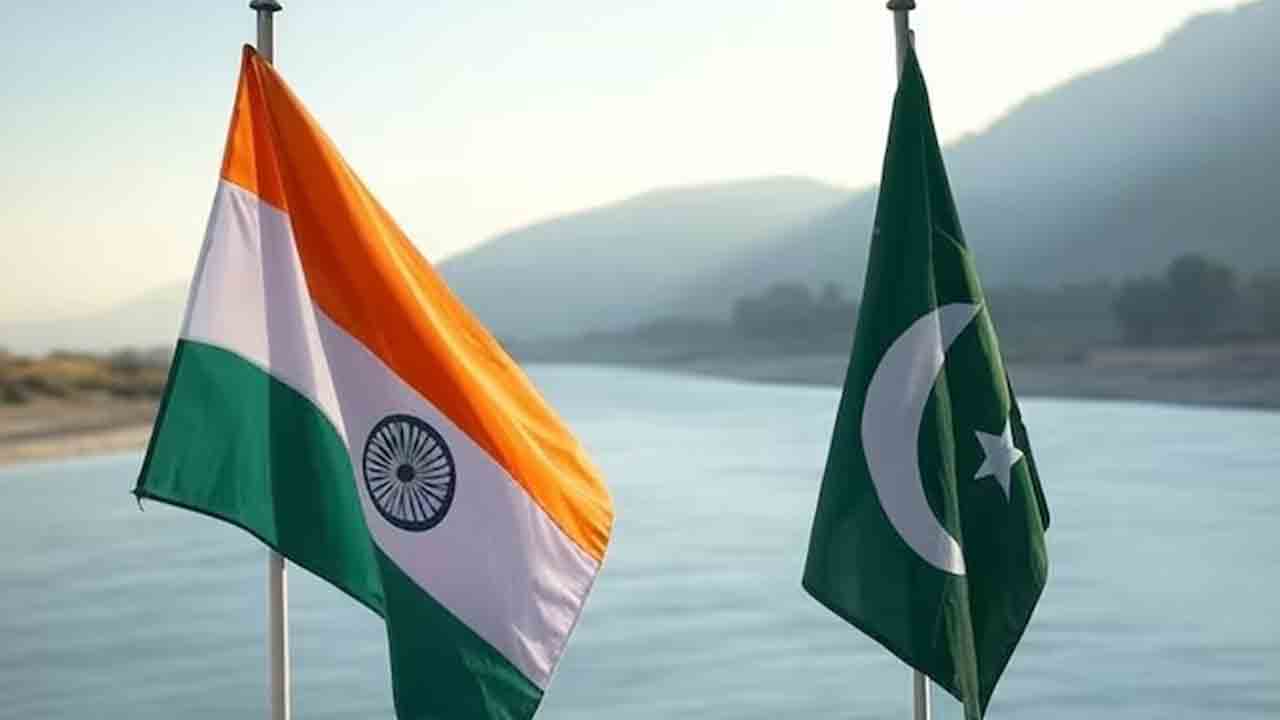 Moody’s survey | ఉద్రిక్తతలు కొనసాగితే భారత్‌ కంటే పాకిస్థాన్‌కే ఎక్కువ నష్టం.. మూడీస్‌ సర్వేలో వెల్లడి