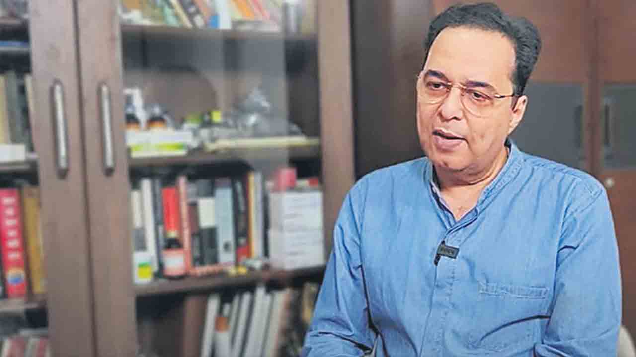 Raju Parulekar | బాధ్యత నుంచి ప్రధాని మోదీ తప్పించుకోలేరు.. ప్రముఖ జర్నలిస్టు రాజు పార్లేకర్‌ మండిపాటు