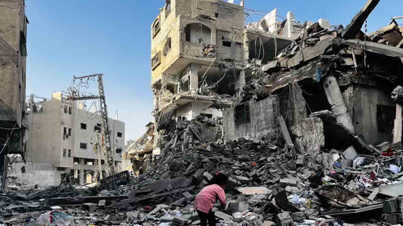 Israeli Airstrikes | గాజాపై ఇజ్రాయెల్‌ వైమానిక దాడులు.. 60 మంది మృతి